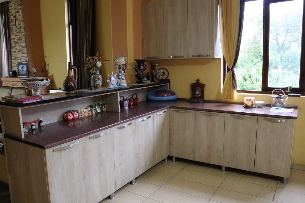 Guest House Barbi Kobuleti Εξωτερικό φωτογραφία